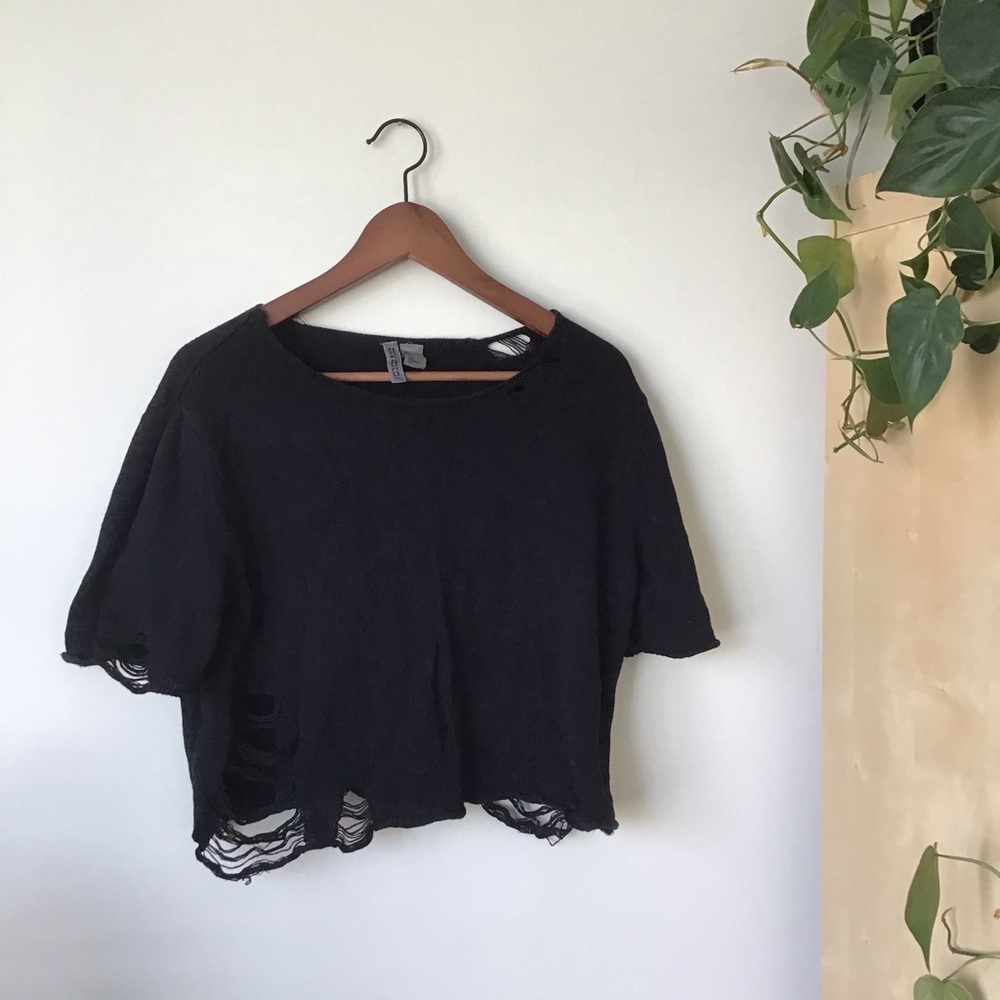 Goth Distressed Short Sleeve Sweater